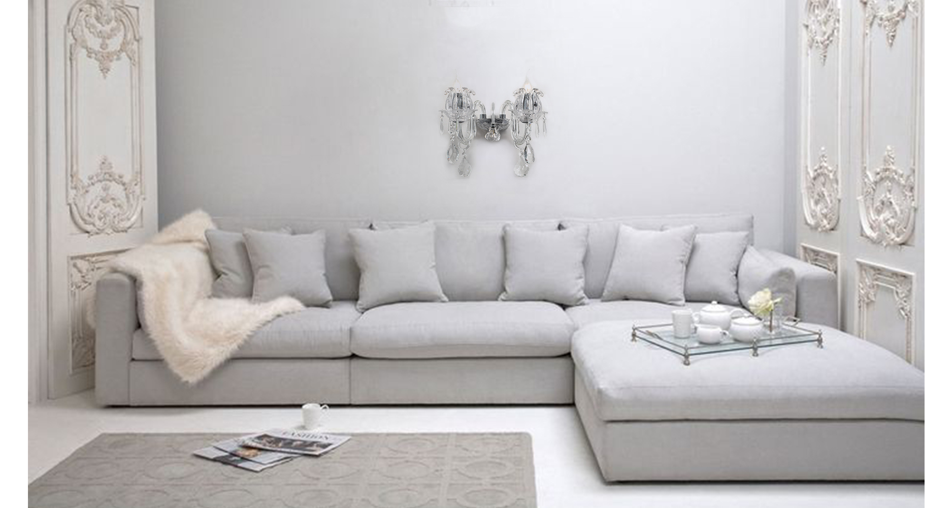 Белый угловой диван в интерьере